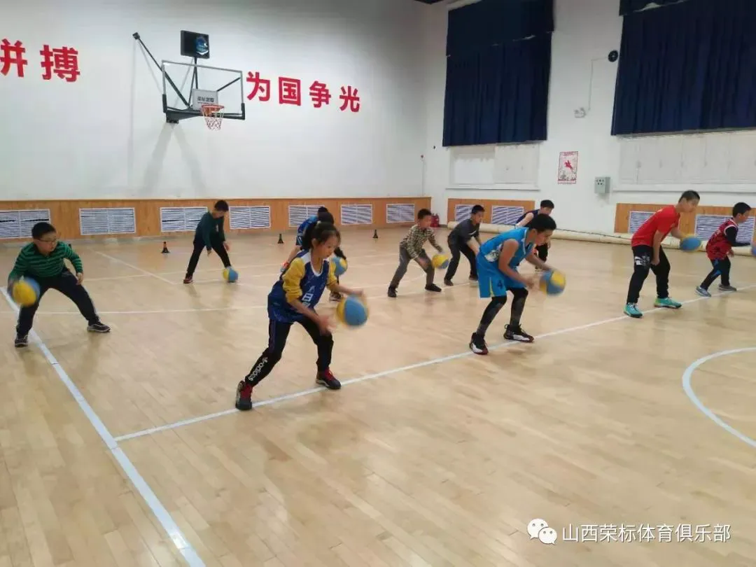 如何制定有效的篮球训练策略以提高球员表现_2